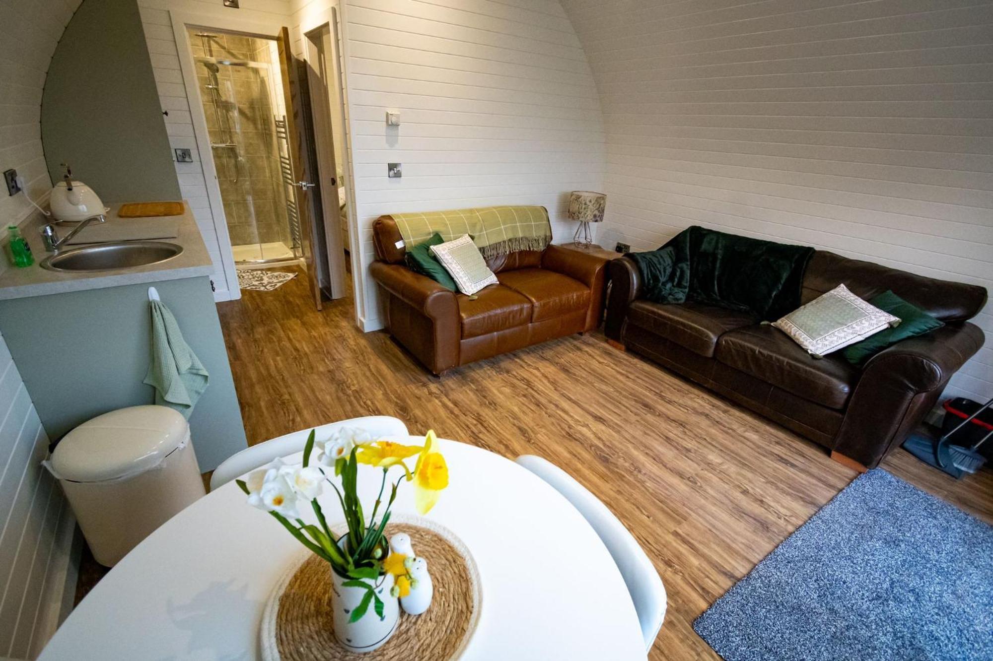 Beech Pod Cabin In Beautiful Surroundings Wrexham Exteriör bild