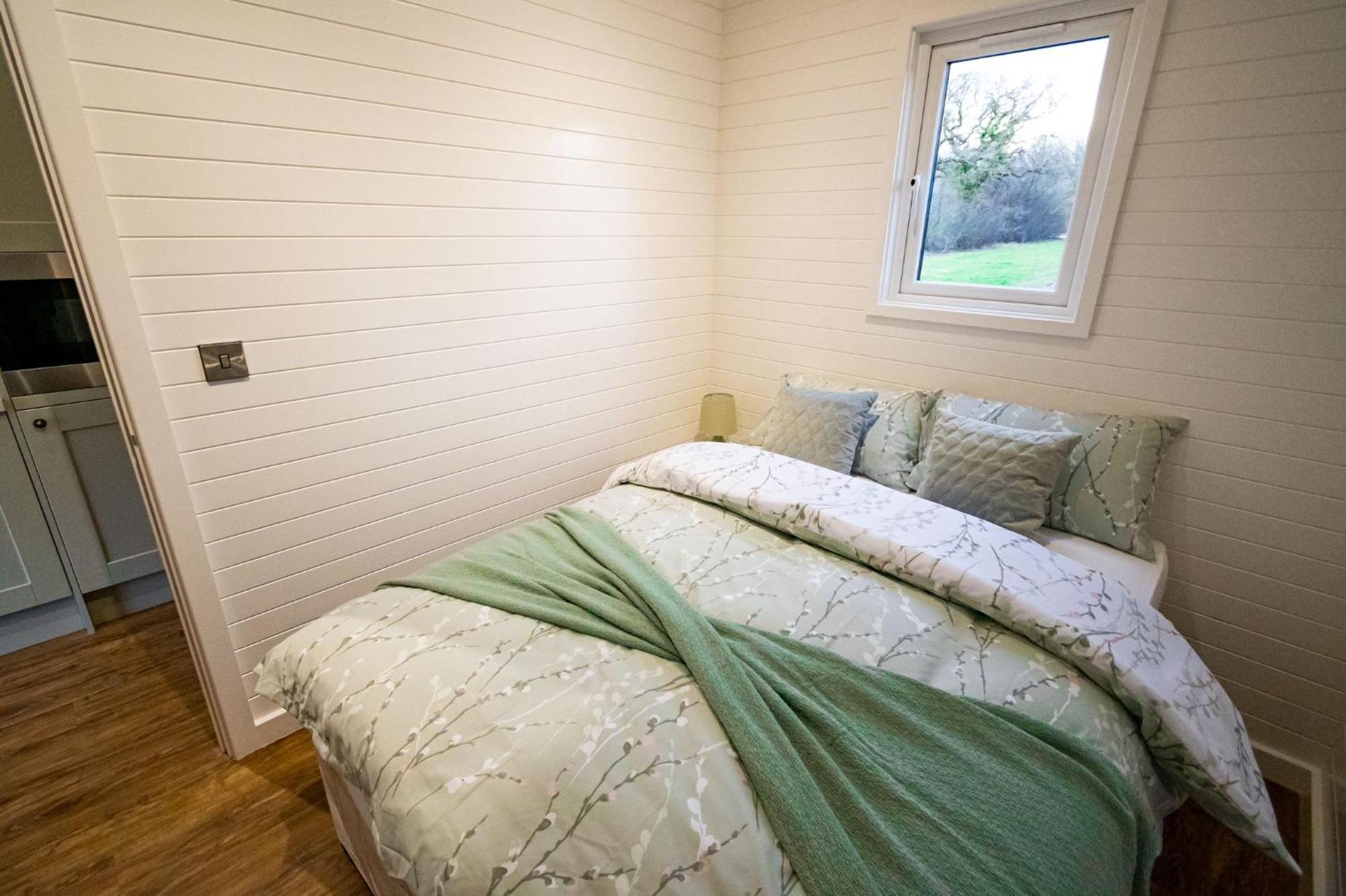 Beech Pod Cabin In Beautiful Surroundings Wrexham Exteriör bild